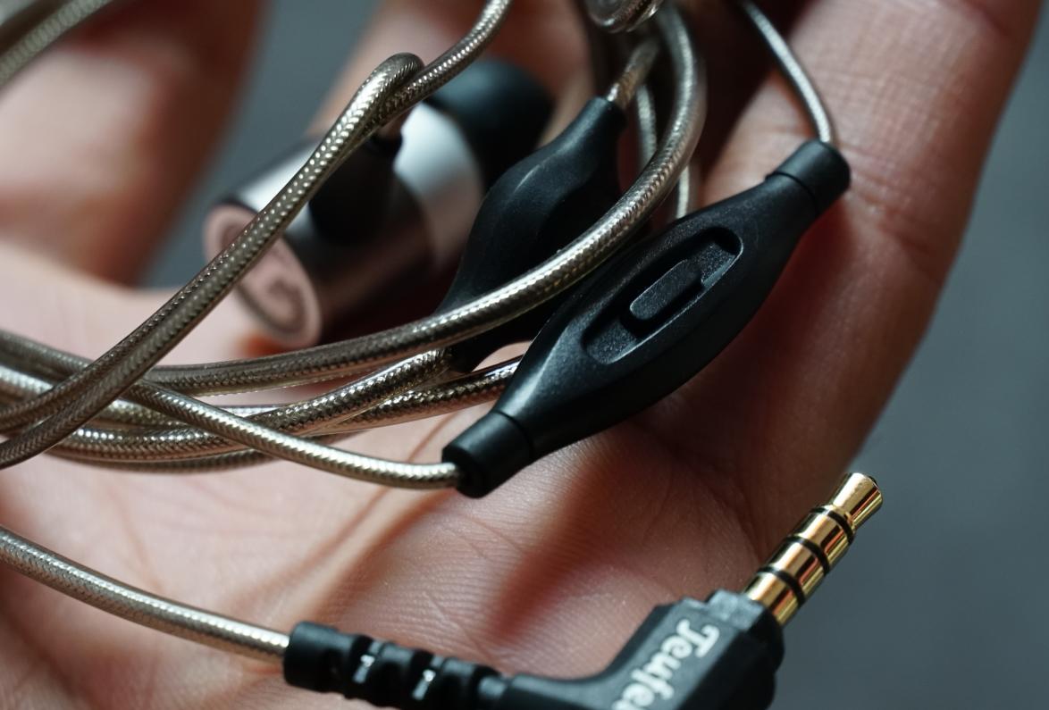 同价位森海塞尔和索尼选哪个,森海塞尔百元耳机跟千元耳机对比