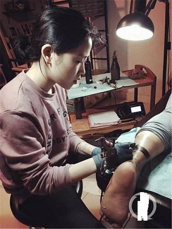 大众职业与小众职业比较,新兴偏门高薪职业有哪些