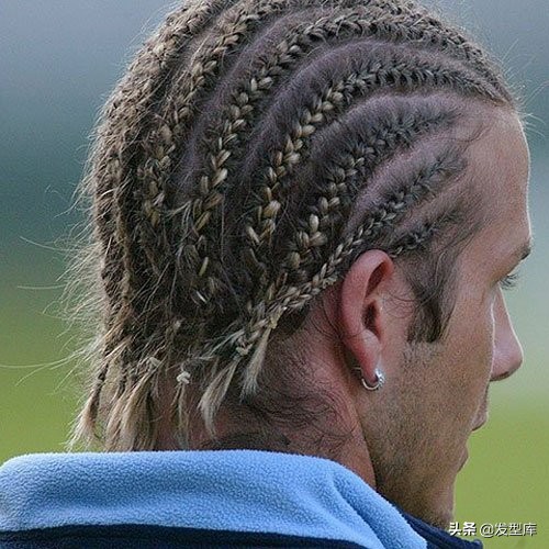 再看看*贝克汉姆的发型变换发型改“脸”