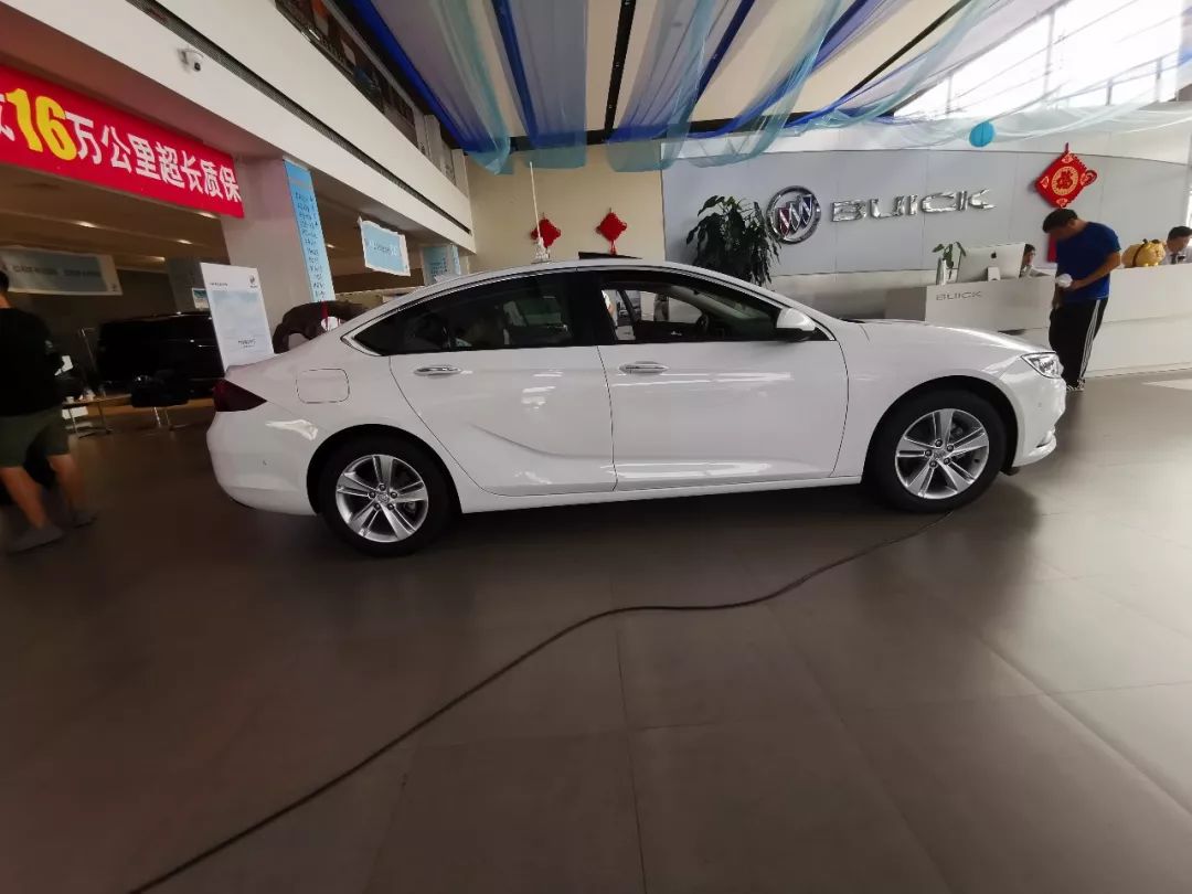 别克新君威试驾15t,新君威2019款20t精英试驾