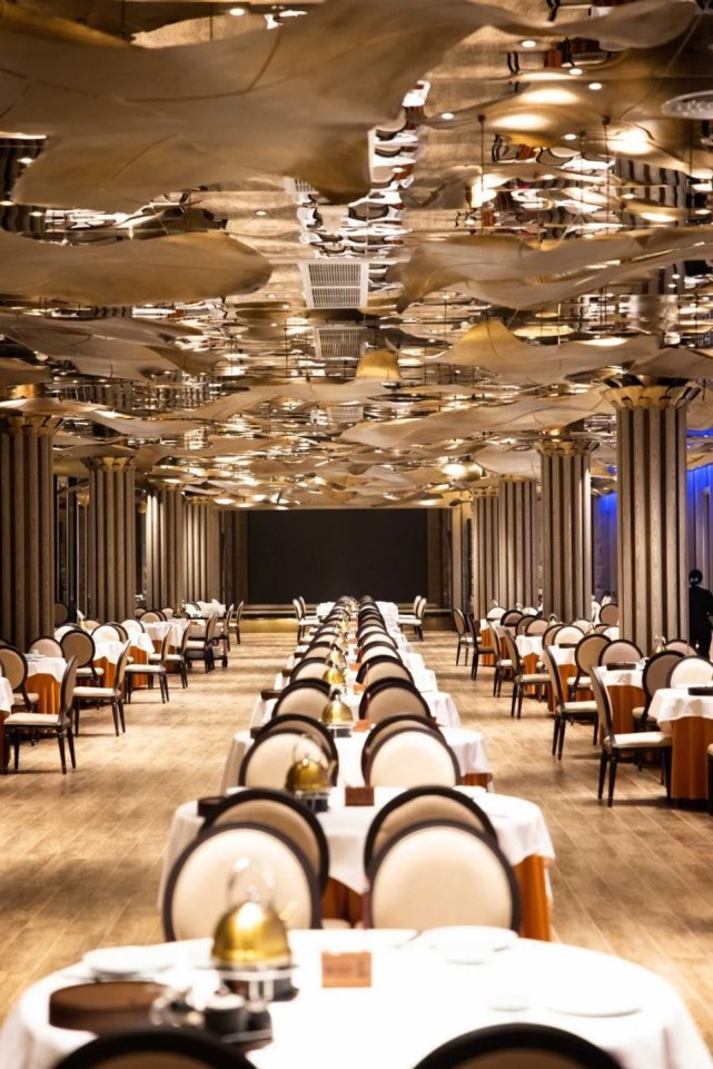 塔下江景酒家全景图,广州塔附近早茶看江景