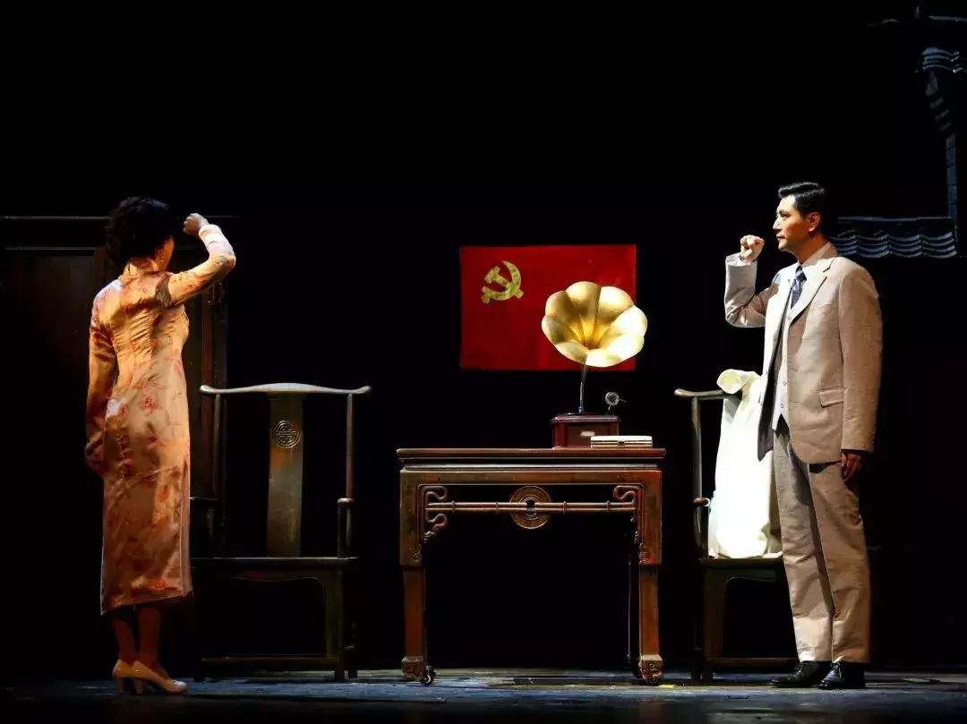 6月魔都哪些展览不能错过,魔都漫展六月紫色风暴