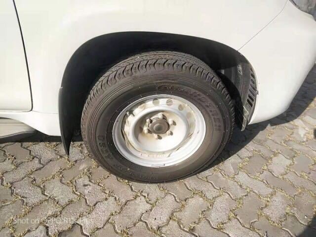 19款霸道2700跟丰田普拉多对比,20款丰田霸道2700