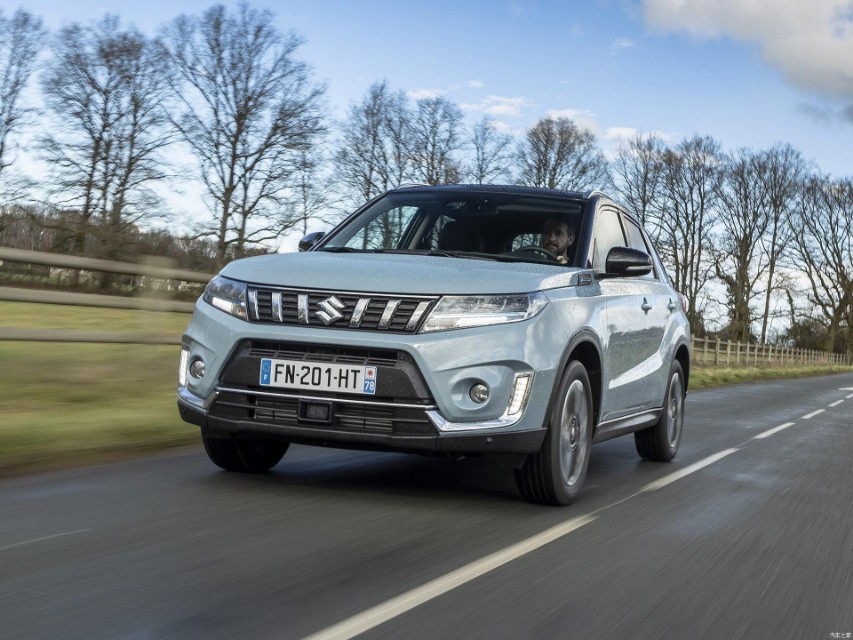 铃木双色suv车型,铃木最新款中型suv