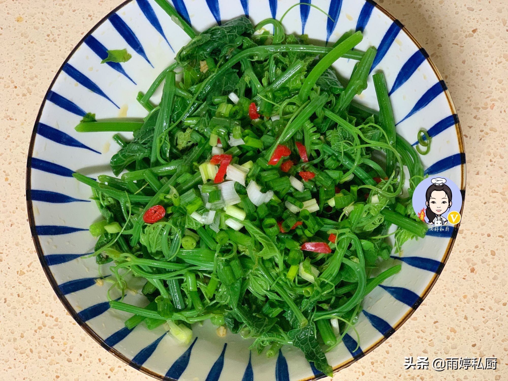 秋天全家人就馋这菜简单一拌,夏天此菜别错过拌一拌清爽可口