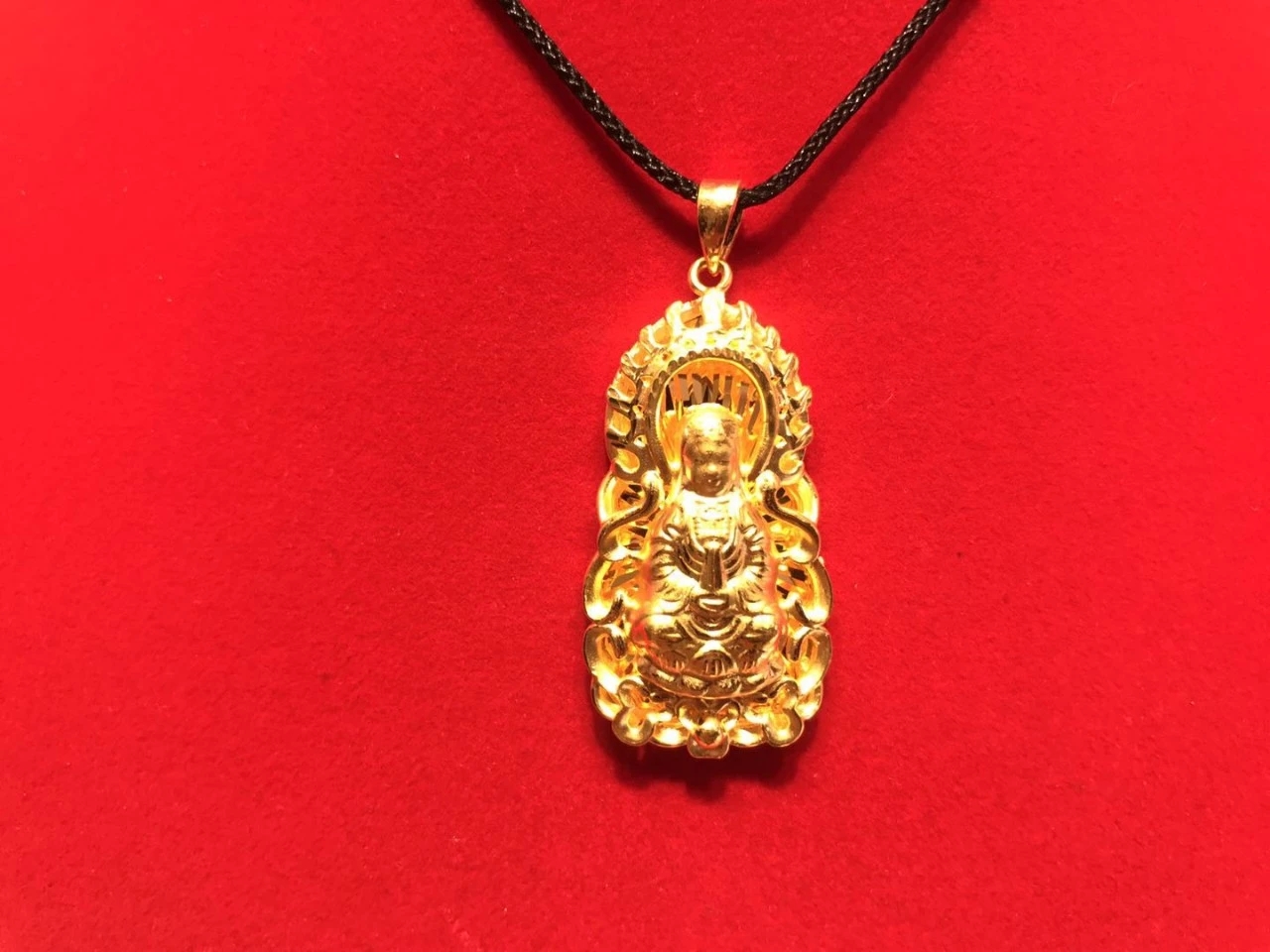 象牌吊坠什么含义,戴关羽吊坠的含义