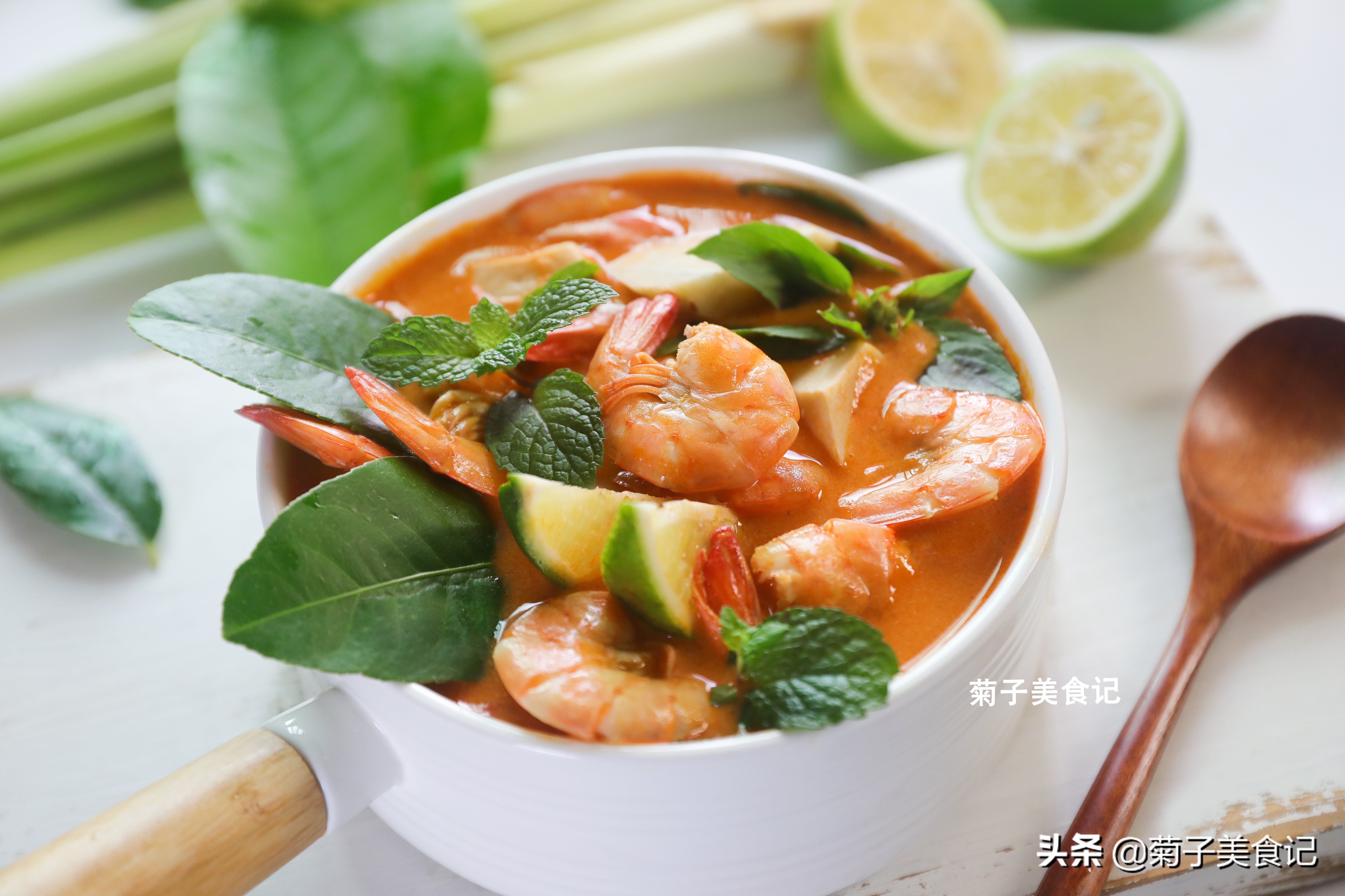 一碗冬阴功海鲜汤,厨师教你冬阴功汤最正宗做法