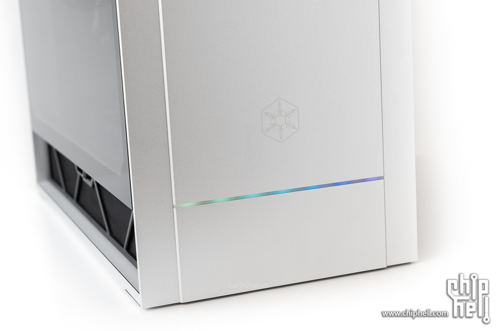 银欣altag1m机箱温度,银欣h1垂直风道机箱