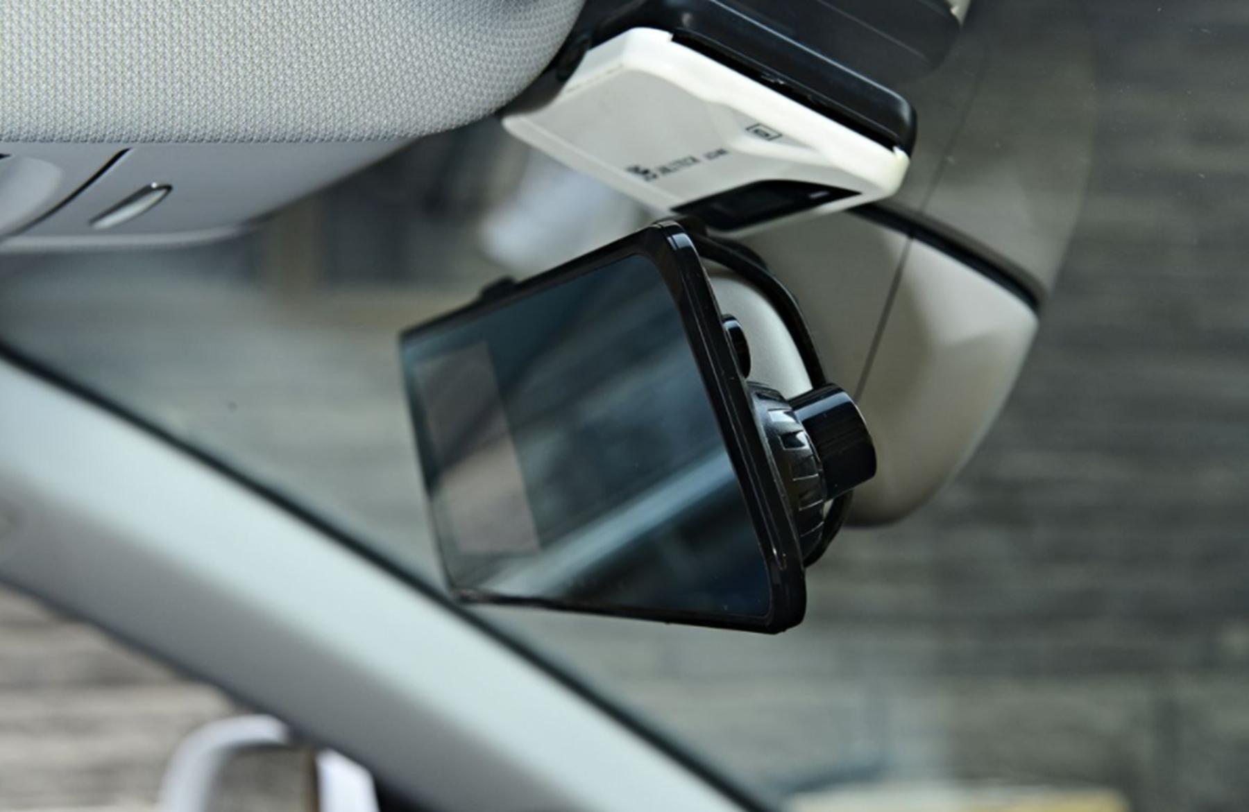 轮胎被人恶意放气怎么办,轮胎被恶意加锁怎么解决