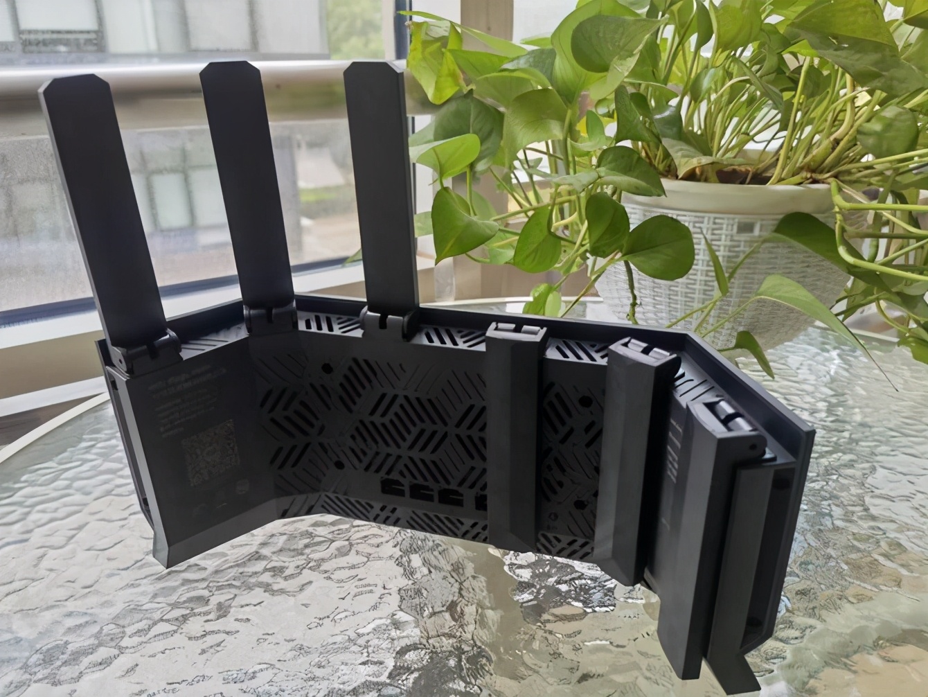 wifi6第一款路由器,第一台支持wifi6的手机