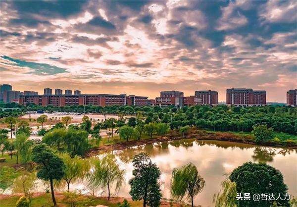 广州民办大学排名前十名,广州大学城内有哪些大学