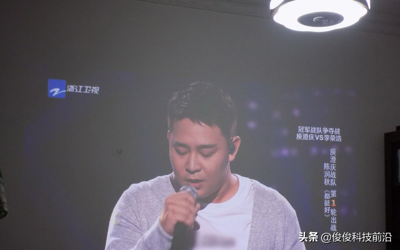 4k巨幕客厅时代专业级家庭影院,4k超清巨幕影院是大屏幕吗