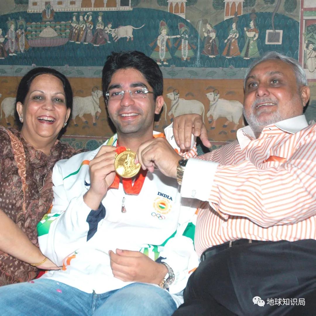 印度13亿人口,印度得到第一名金牌