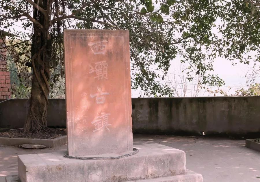 乐山古镇有哪些好吃的 (乐山攻略一日游古镇)