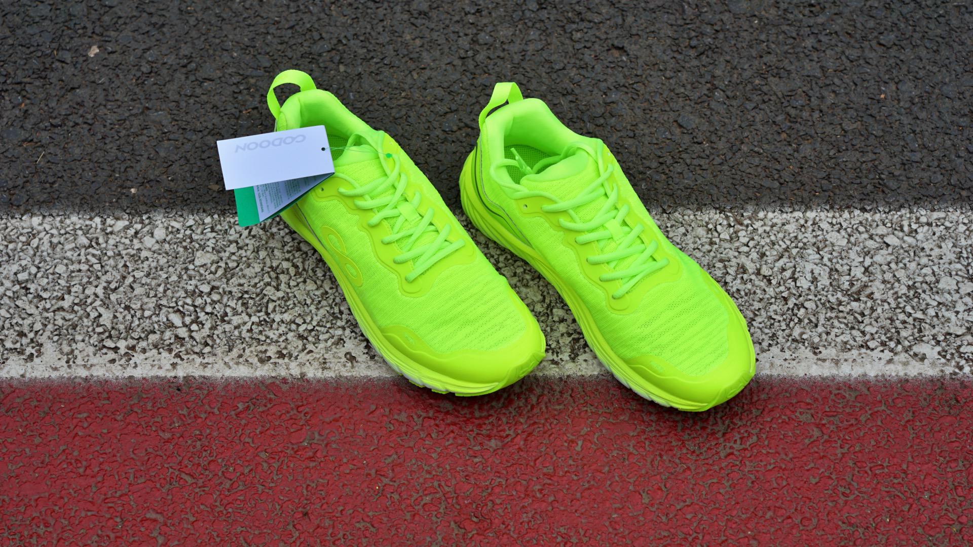 咕咚10k悦弹跑鞋适合中考吗,咕咚24k跑鞋