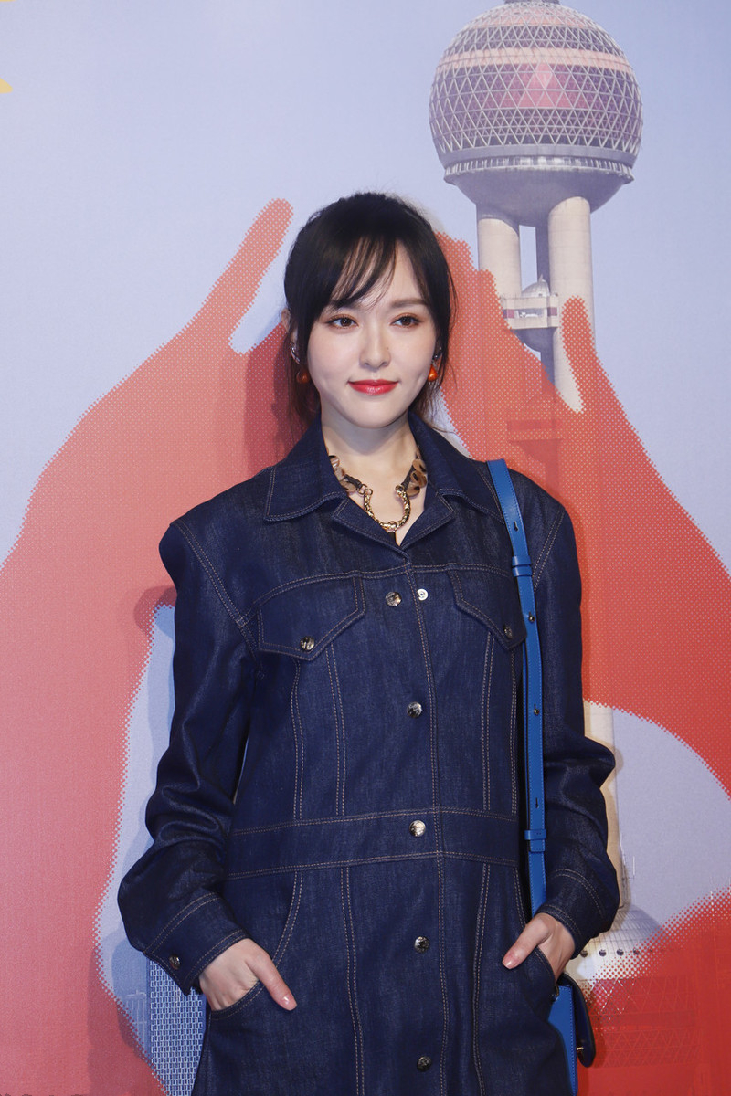 鏋楀厑绮夎壊濂楄,鏋楀厑绮夎壊鏉$汗