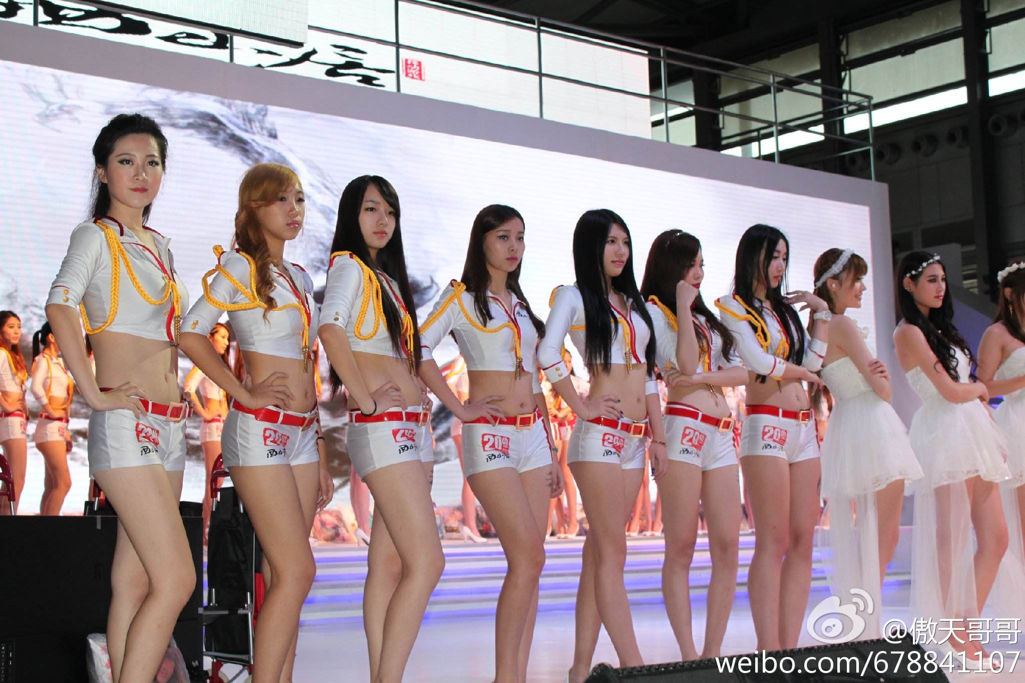 阿拉伯一夫多妻男人怎样睡？阿拉伯男人的能力真的很强吗？