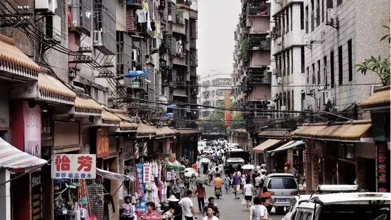 广州凌晨城中村,深圳一个城中村租客越来越少