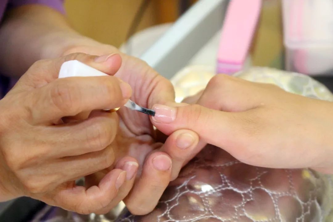 高州这间店“最美员工”评选火热进行中，快看看她是谁？