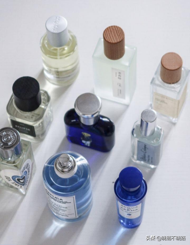 女人喷香水时，尽量别犯这3个“错误”，不然味道易散还难闻