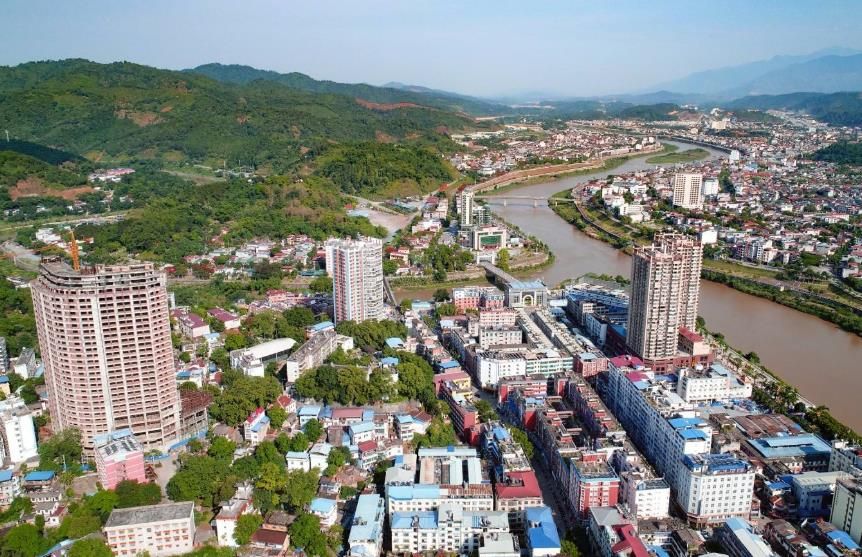 云南与越南的边境小城,云南与越南的边境小镇有哪几个