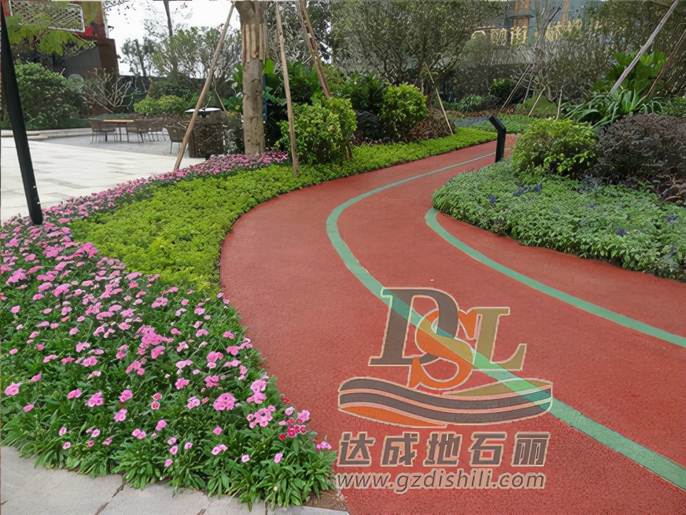 pe管透水土工布施工每平米人工费,透水混凝土人工费用一平方价格