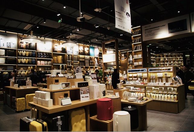 从电竞到图书,苏宁极物如何打造智慧零售的场景体验店