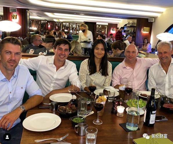 18岁华裔夺美网冠军向中国问好,华裔女孩勇夺美网公开赛冠军