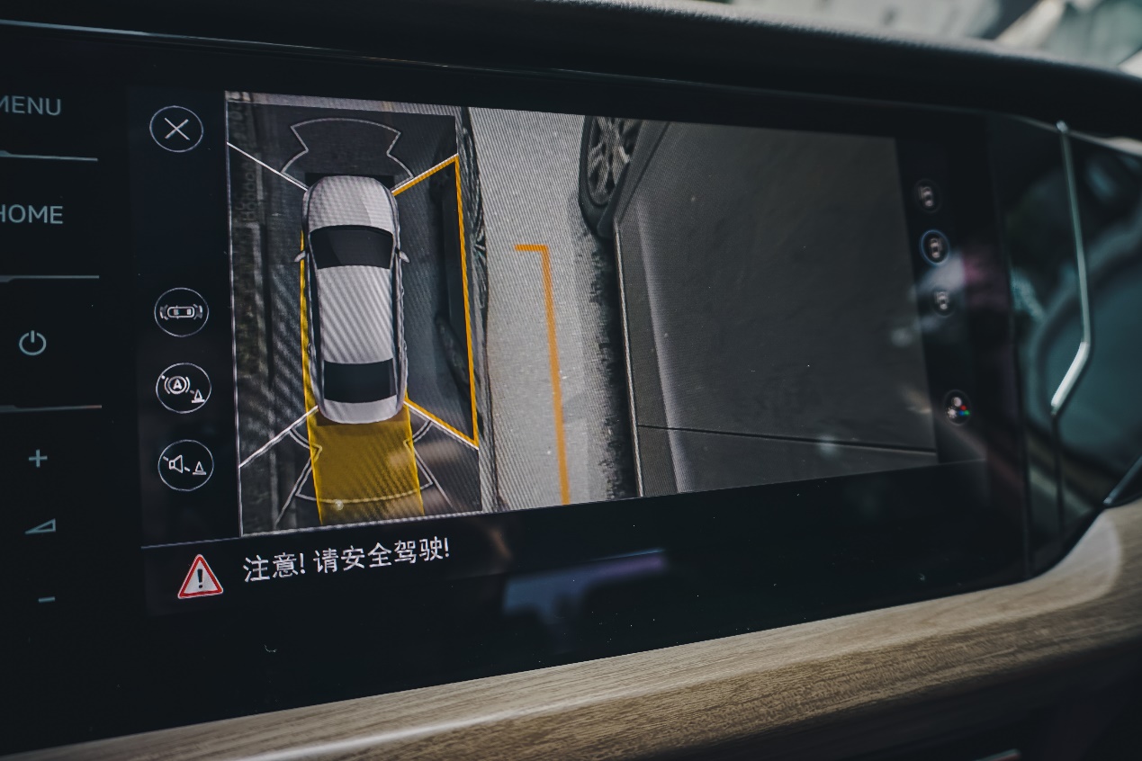 帕萨特车主10万用车真实感受,花20万买雪铁龙c6的车主