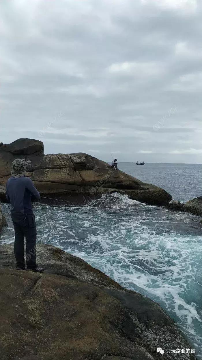 想要钓一条大鱼有多难？从越南转战回三亚，见识越南的绝户网.