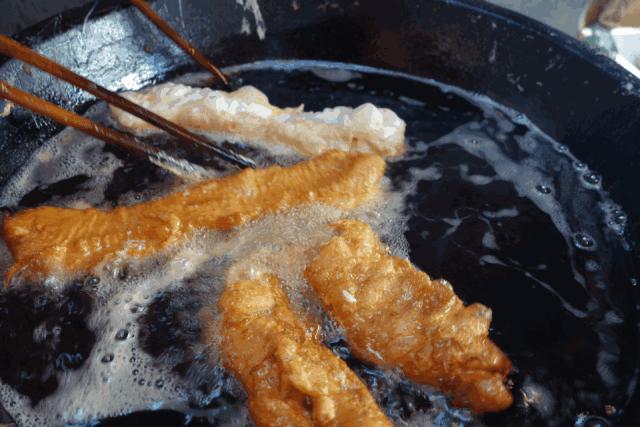 在广东万物皆可煲仔饭,万物皆可煲的煲仔饭