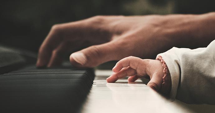 钢琴弹奏手型入门技巧,钢琴乐理基础知识入门