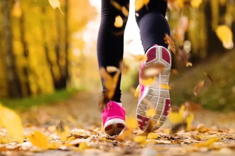 赵丽颖叫你不要再开髋了，这3招体式对髋部更有益