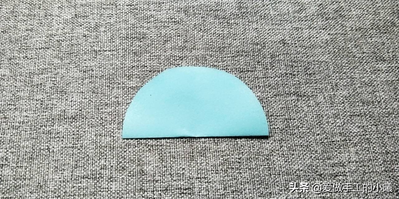 小雨伞折纸复杂版与简易版,小雨伞折纸简单小班