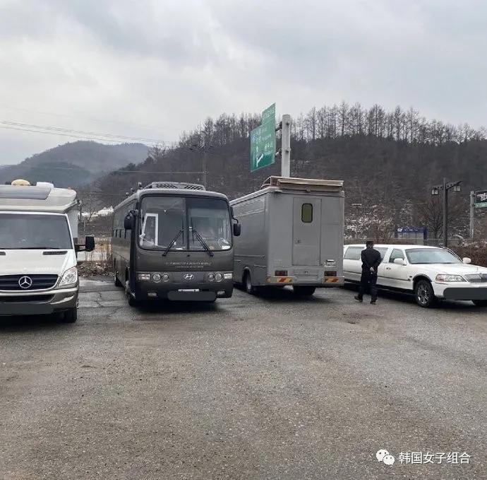 YG居然不拖拉了？她solo出道就在眼前，粉丝挖各种细节暗示