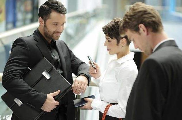 抓住贵人最好的方法,成功四大要素贵人相助