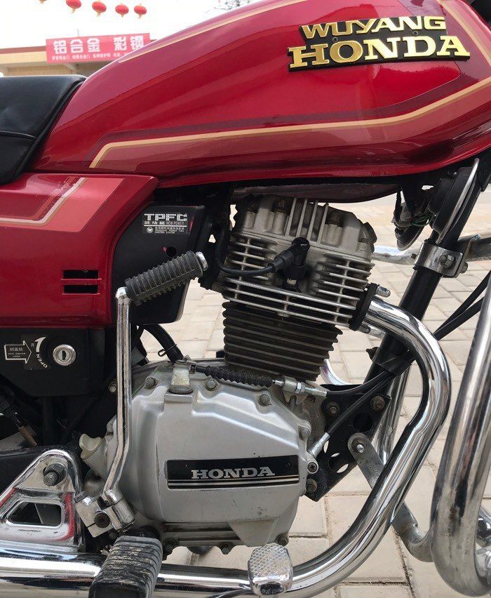 属于本田摩托的时代，94年本田90、98年本田125，都是神车啊