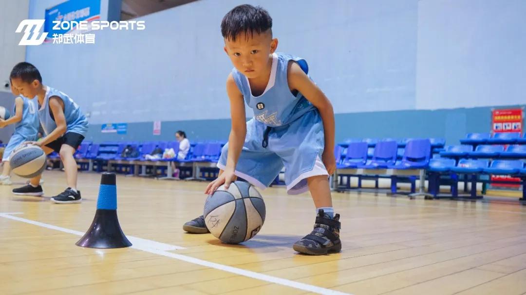 体育中心体育馆（室内）秋季篮球培训招生啦！