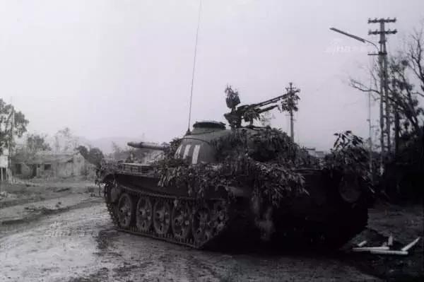 前苏联有英雄车长“洛萨”，我们也应该有坦克英雄“许连长”