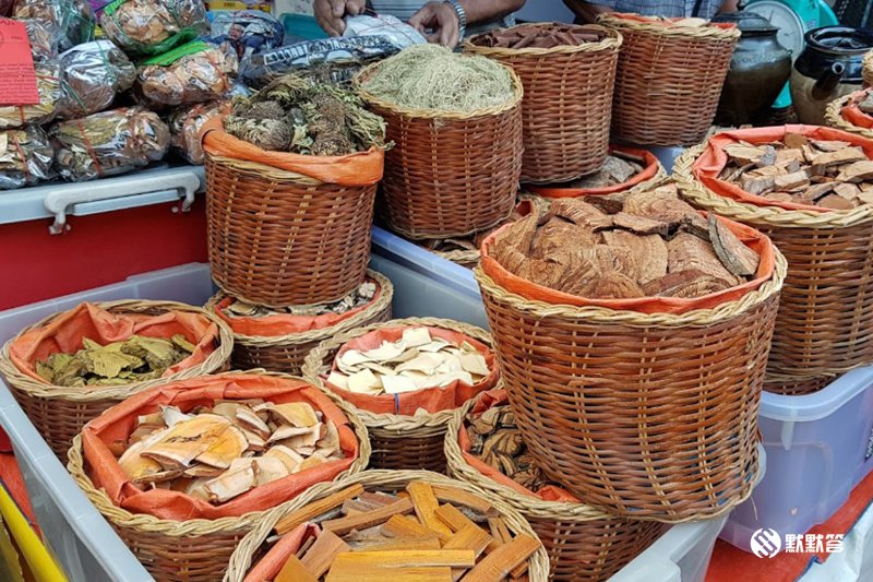 沙巴夜市七天游记,沙巴加雅街第一家肉骨茶