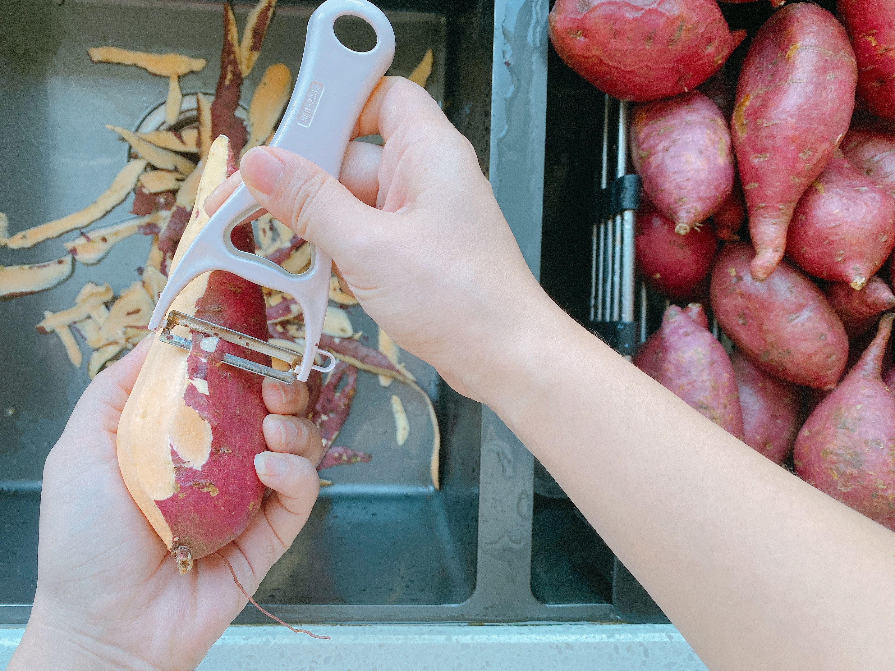 怎样晒红薯干又软又糯,晒红薯干的正确方法视频