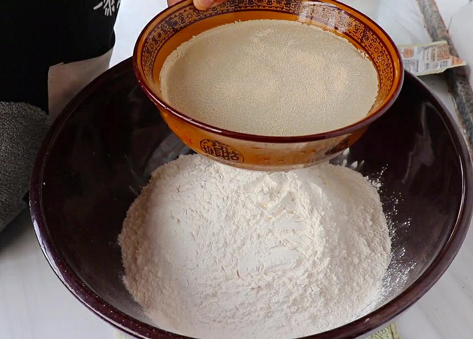 电磁炉蒸包子是冷水上锅还是开水,蒸包子用冷水下锅还是用开水下锅