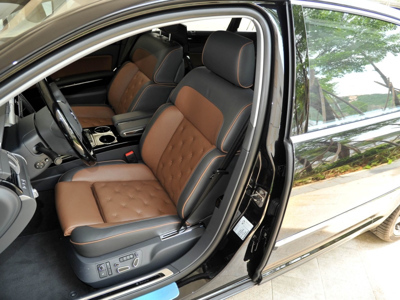 德累斯顿铜雕塑,德累斯顿的国宝级建筑