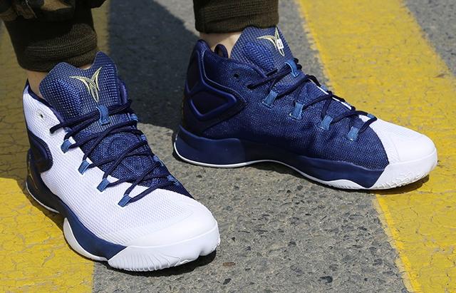 觉得脚宽！？不怕这几双鞋可以帮你解决