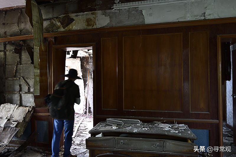 探秘重庆被人遗忘的废墟,被植物吞噬的小区