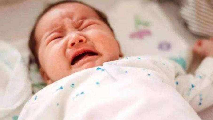 婴儿如何解决落地醒,婴儿落地醒怎么哄睡