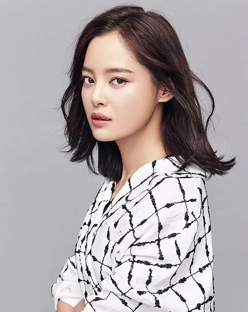 我的机器人女友辛芷蕾完整版,我的机器人女友辛芷蕾服装