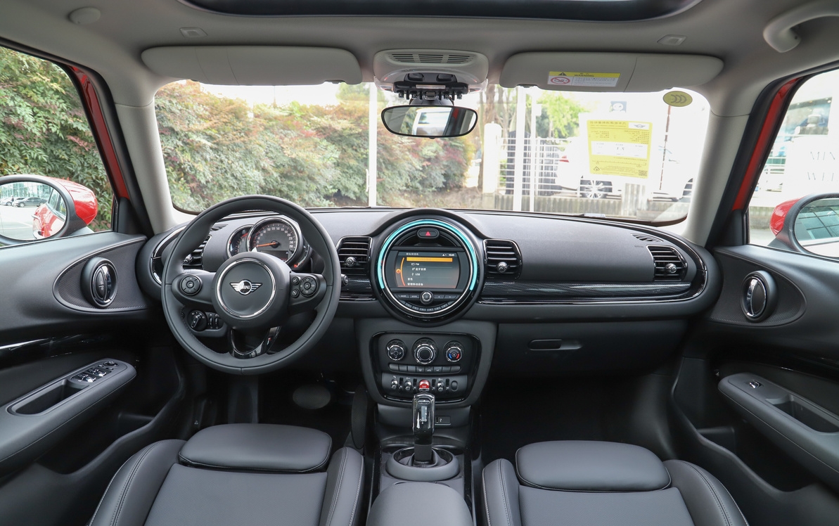 别看空间小，宝马这几款MINI车型，不就是“浓缩即精华”？
