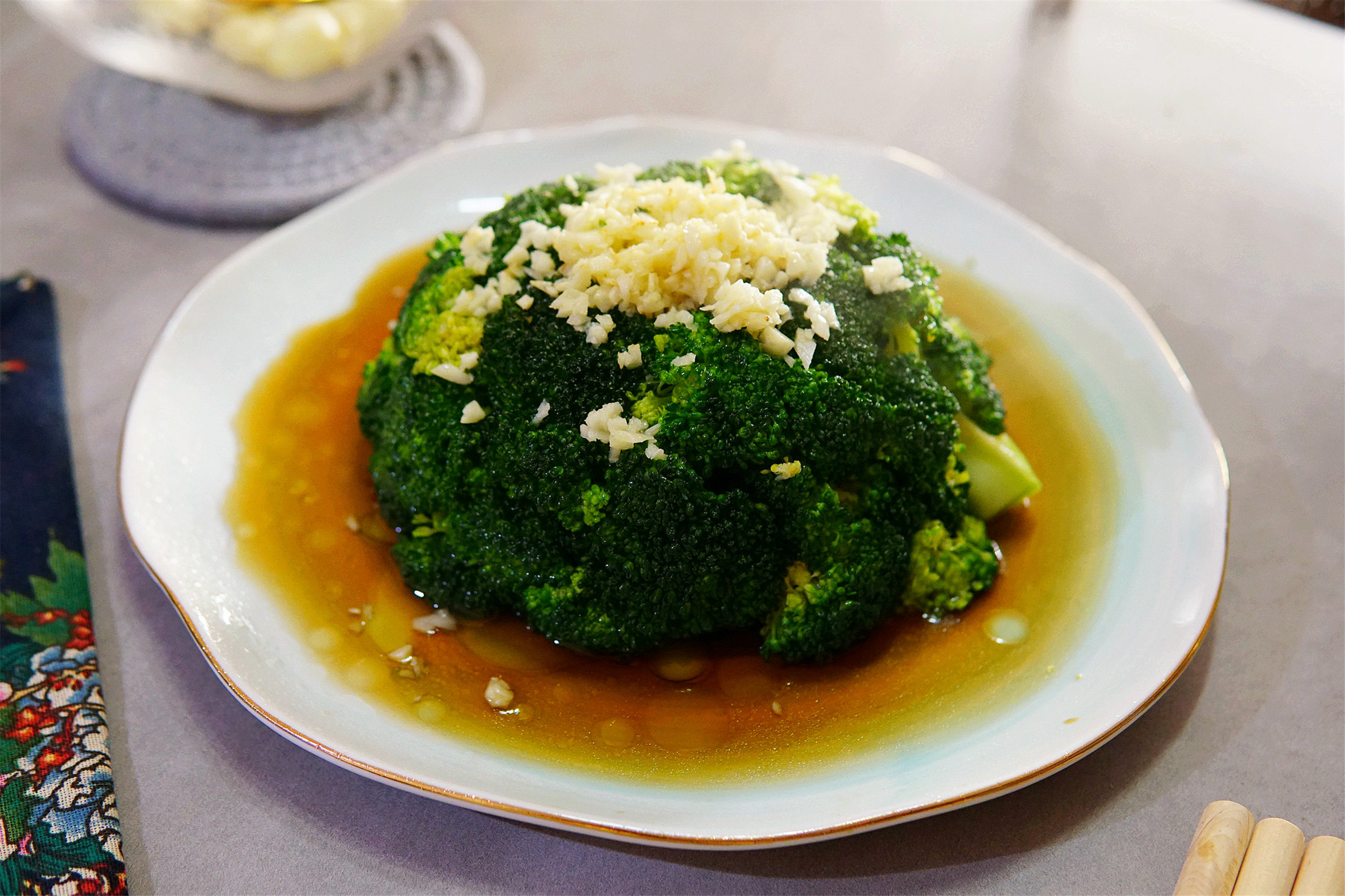 大蒜素的杀菌作用是大蒜的多少倍,大蒜和蒜苔可以同食吗