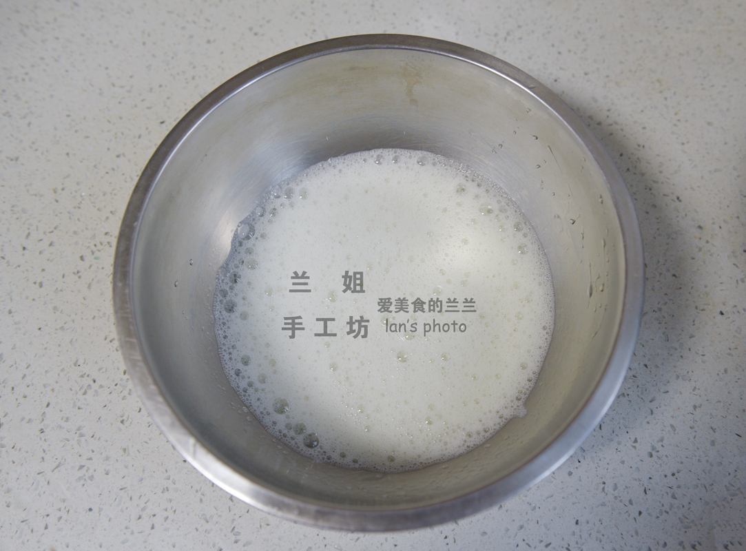 戚风蛋糕组织细腻的诀窍,戚风海绵蛋糕胚子怎么做更嫩更软